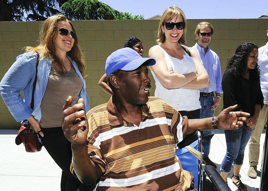 2013 National Health Journalism Fellows visit the home of Willie Jordan. Photos by Gus Ruelas