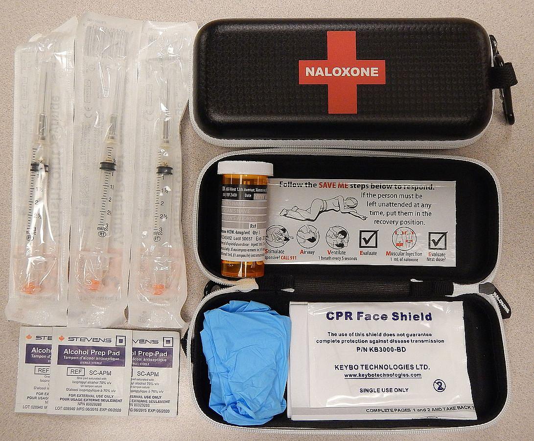 Naloxone kit. (Photo: James Heilman, MD) Naloxone kit. (Photo: James Heilman, MD)