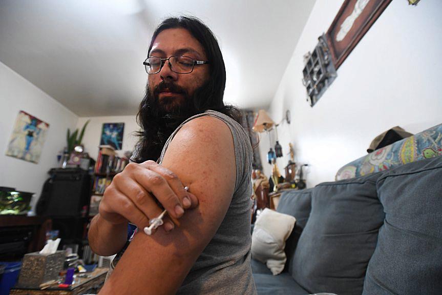 Jose Valenzuela, 39, of Long Beach, a Type 1 diabetic, spent about four days in Los Angeles County jail in January. Jose Valenzuela, 39, of Long Beach, a Type 1 diabetic, spent about four days in Los Angeles County jail in January.