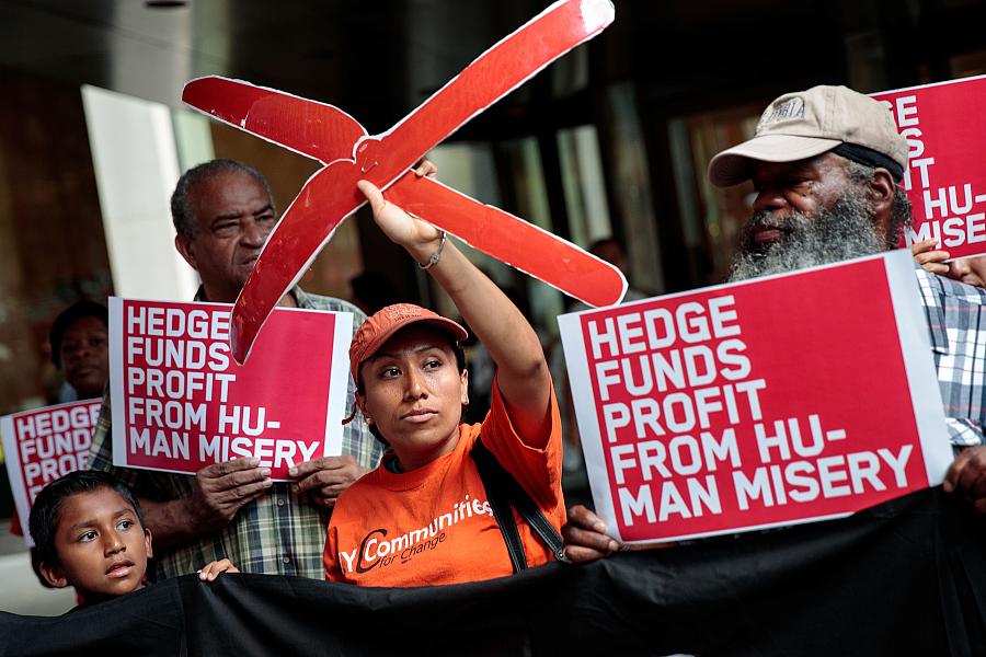 Activists rally during a protest against the price of EpiPens, outside the office of hedge fund Photo: Drew Angerer/Getty Images