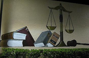 Photo by Flickr: Clyde Robinson: Scales of Justice