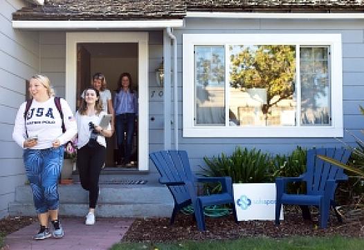 Safespace in Menlo Park is a local nonprofit's effort to emulate a successful teen mental health services program.