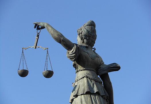 Lady justice can be a health reporter's best friend.