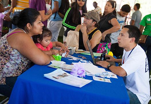 A family learns about Obamacare options in Los Angeles.